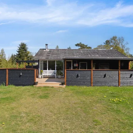 Holiday home Matz - 350m From The Sea In Ne Jutland By Interhome Hals